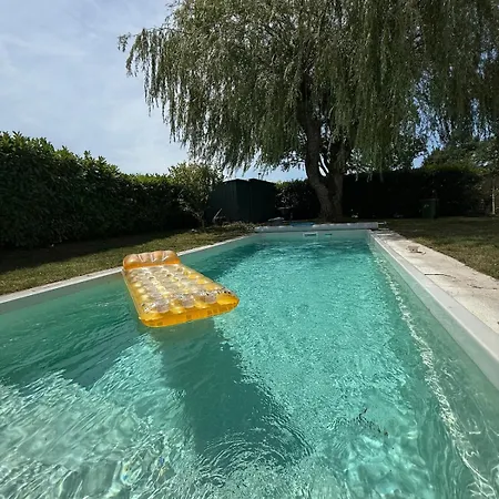 Villa La Merveille D'alice With Garden And Swimming Pool Saint-Laurent-de-Medoc